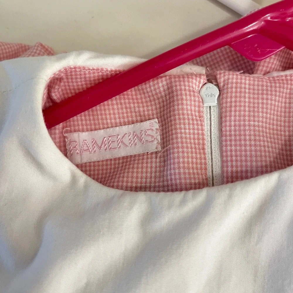 Ramekins brand type